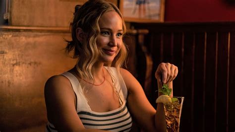 is there nudity in no hard feelings|Jennifer Lawrence shares the truth behind that No。